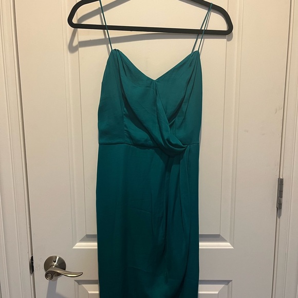 Banana Republic emerald wrap silky dress - Picture 2 of 9